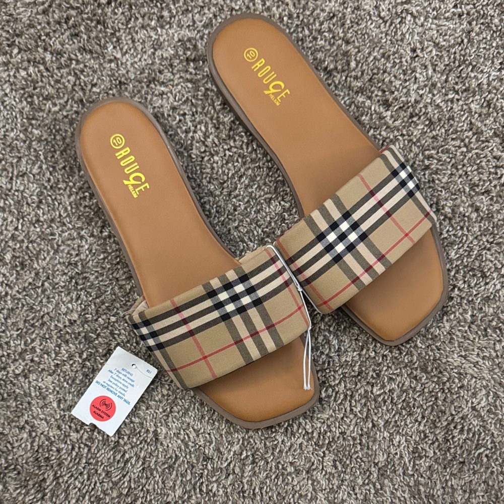 Rogue Women's Tan Plaid Slide Sandals